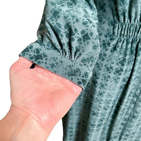 Simply Vera Vera Wang Green Patterned Dress with Tie Front Sz Med - Picture 5 of 10